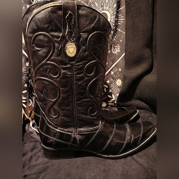 White Diamond Black Leather Cowboy Boots